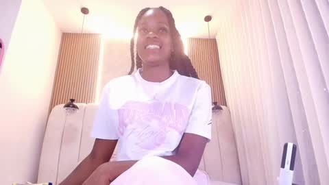 Snapshot of hazel_kataleya chatting on 05/16/26, 07:12 kataleya online show from 05/16/26, 07:12