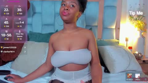 hazel_lanee online show from 05/15/26, 04:30