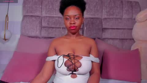 hazel_lanee online show from 05/24/26, 03:55