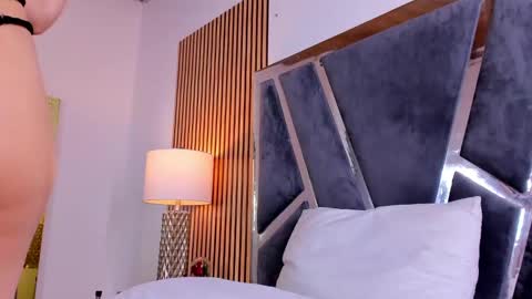 Snapshot of hazel_ross_tcw chatting on 12/09/24, 08:01 Hazel online show from 12/09/24, 08:01