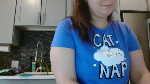 Snapshot of hazel_skye chatting on 03/09/25, 05:17 Hazel online show from 03/09/25, 05:17