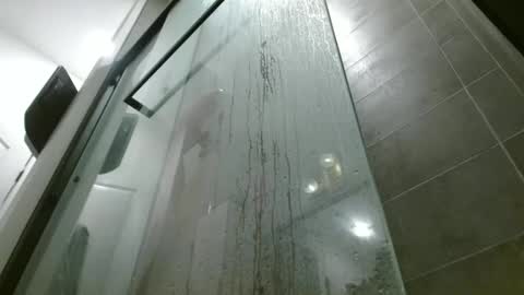 Snapshot of hazel_skye chatting on 01/11/26, 04:23 Hazel online show from 01/11/26, 04:23