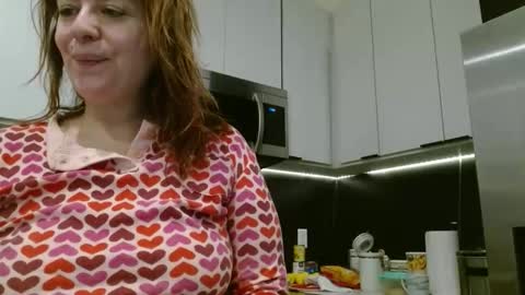 Snapshot of hazel_skye chatting on 02/14/26, 05:53 Hazel online show from 02/14/26, 05:53