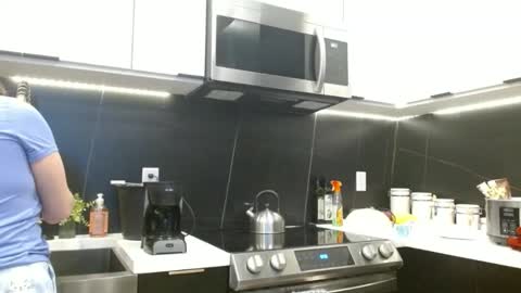 Snapshot of hazel_skye chatting on 02/20/26, 04:51 Hazel online show from 02/20/26, 04:51