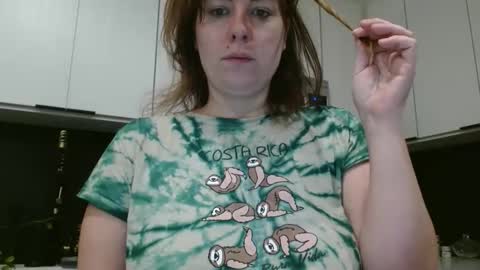 Hazel online show from 03/29/26, 02:06