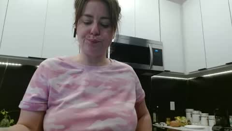 Hazel online show from 04/08/26, 07:03