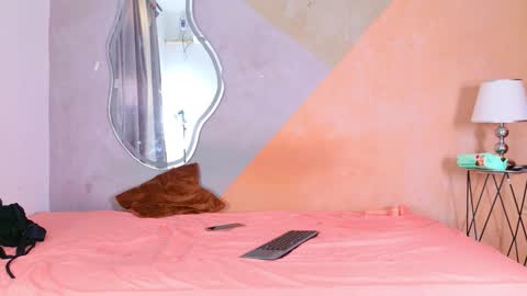 hazel_slim_ online show from 01/08/26, 08:00