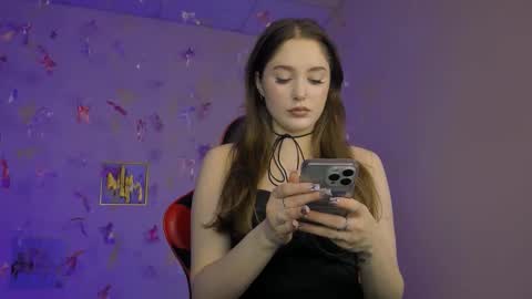 Snapshot of hazel_sullivan chatting on 01/17/26, 12:10 Hazel online show from 01/17/26, 12:10