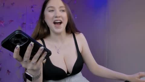 Hazel online show from 05/21/26, 08:32
