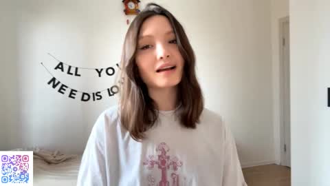 Kira online show from 05/10/26, 11:37