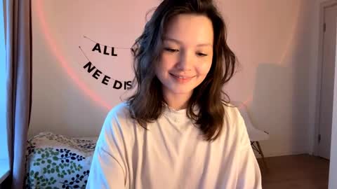 Kira online show from 05/31/26, 06:09