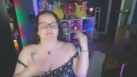 HazeyViolet333 online show from 12/03/25, 06:50