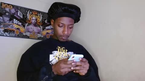 Snapshot of hazlan_420 chatting on 09/11/25, 10:26 hazlan_420 online show from 09/11/25, 10:26