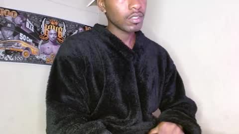 Snapshot of hazlan_420 chatting on 10/23/25, 09:52 hazlan_420 online show from 10/23/25, 09:52