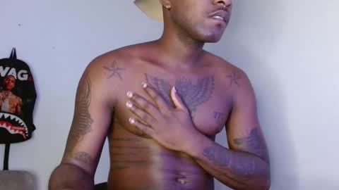 Snapshot of hazlan_420 chatting on 11/29/25, 12:30 hazlan_420 online show from 11/29/25, 12:30