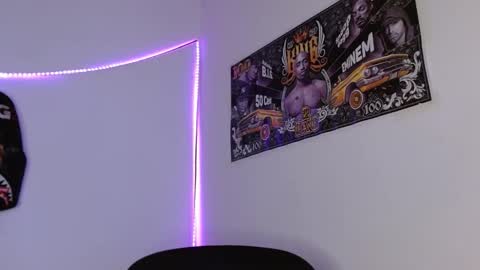 Snapshot of hazlan_420 chatting on 02/18/26, 01:45 hazlan_420 online show from 02/18/26, 01:45