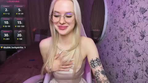 Valeria online show from 12/18/24, 08:53