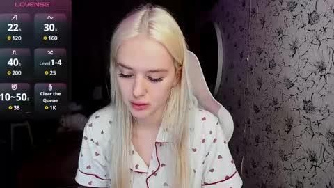 Valeria online show from 01/26/25, 01:04