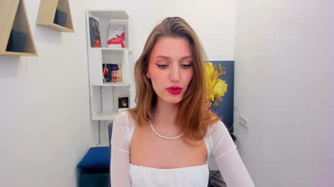 heartedlove_1 online show from 03/12/25, 11:31