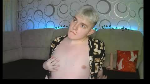 Snapshot of heatctrl chatting on 02/14/26, 07:21 Justin online show from 02/14/26, 07:21