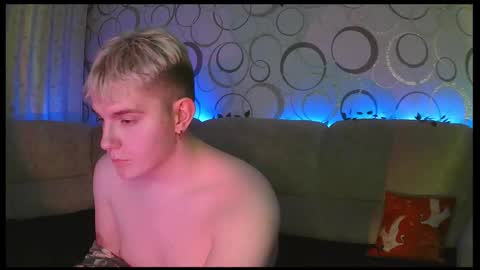 Snapshot of heatctrl chatting on 02/22/26, 08:51 Justin online show from 02/22/26, 08:51