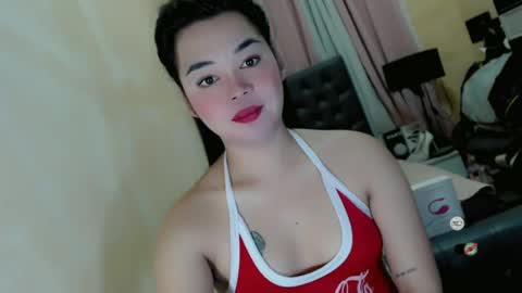 Snapshot of heatmusex_ chatting on 06/27/26, 08:03 Kylene3 online show from 06/27/26, 08:03