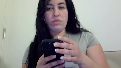 Snapshot of heatwavee chatting on 12/11/24, 11:30 heatwavee online show from 12/11/24, 11:30