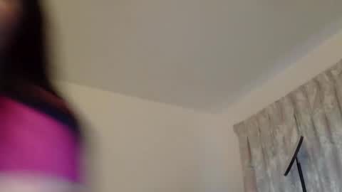 Snapshot of heatwavee chatting on 12/02/25, 02:23 heatwavee online show from 12/02/25, 02:23