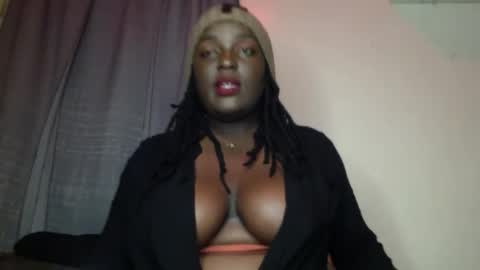 Snapshot of heaven_122 chatting on 02/23/26, 10:29 Angel online show from 02/23/26, 10:29