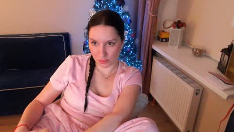 Heaven girl online show from 01/11/25, 11:24