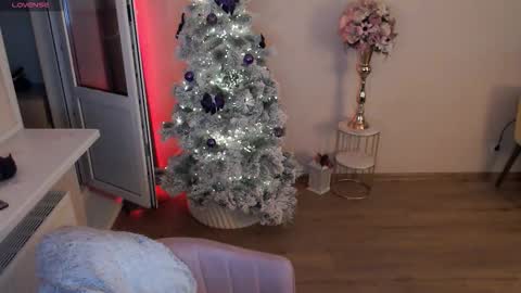 Heaven girl online show from 12/03/25, 07:34