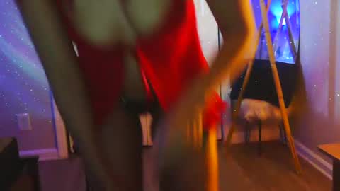 Snapshot of heavenllyy chatting on 09/29/25, 03:44 Heavenllyy online show from 09/29/25, 03:44