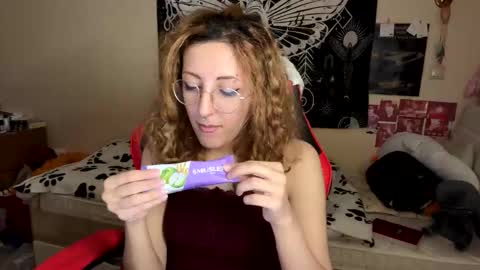 Snapshot of heavenlycreature chatting on 11/20/25, 11:48 Diana online show from 11/20/25, 11:48