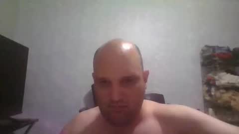 Snapshot of heavy_rebellxc chatting on 06/03/26, 03:09 Heavy Rebell online show from 06/03/26, 03:09
