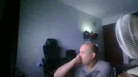 Snapshot of heavy_rebellxc chatting on 06/06/26, 07:02 Heavy Rebell online show from 06/06/26, 07:02