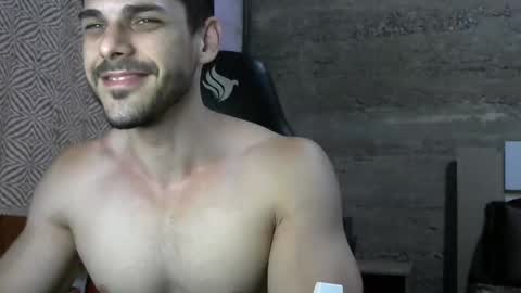 Snapshot of hebarsensei chatting on 11/24/25, 11:37 hebarsensei online show from 11/24/25, 11:37