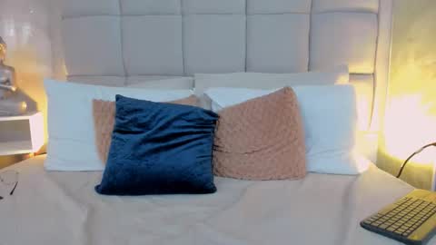 Keira Hecate online show from 09/16/25, 08:32