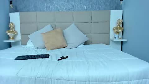 Snapshot of hecate1_ chatting on 06/15/26, 06:54 Keira Hecate online show from 06/15/26, 06:54