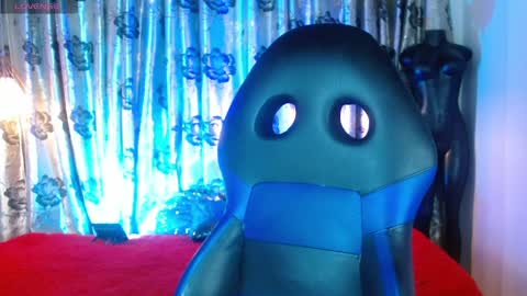 hecate_doll online show from 05/01/26, 05:17