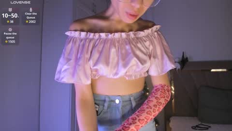 Call me Mia online show from 12/30/24, 05:58