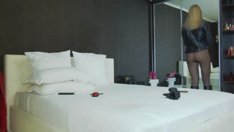 Helen online show from 12/29/24, 07:50