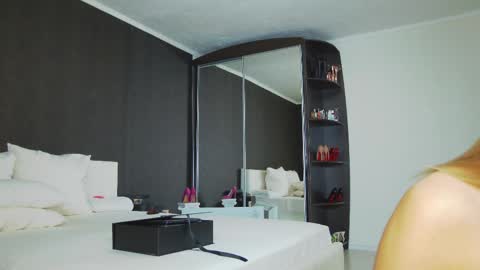 Helen online show from 03/04/25, 02:06