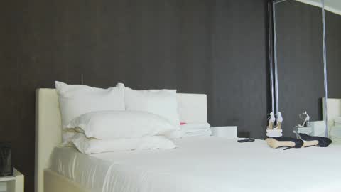 Helen online show from 09/09/25, 04:28