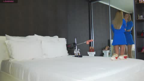 Helen online show from 11/18/25, 06:07