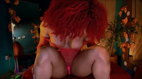 Snapshot of heidicox chatting on 12/15/24, 03:45 Heidi online show from 12/15/24, 03:45