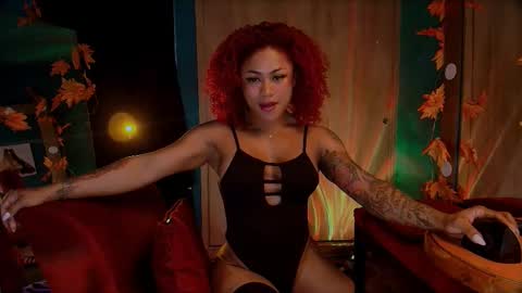 Snapshot of heidicox chatting on 02/09/25, 05:11 Heidi online show from 02/09/25, 05:11