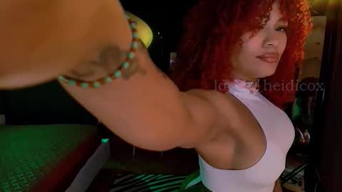 Snapshot of heidicox chatting on 11/23/25, 02:00 Heidi online show from 11/23/25, 02:00