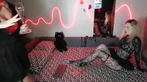 Heidi brunette Foxy red head and Carrie blondie online show from 02/14/25, 01:40