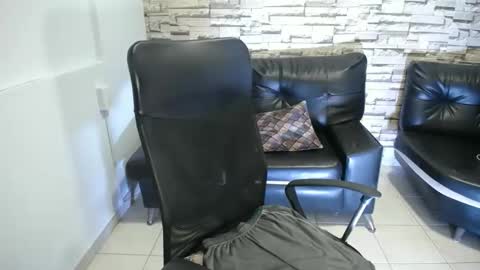 Heidy Sumers online show from 04/14/26, 05:52