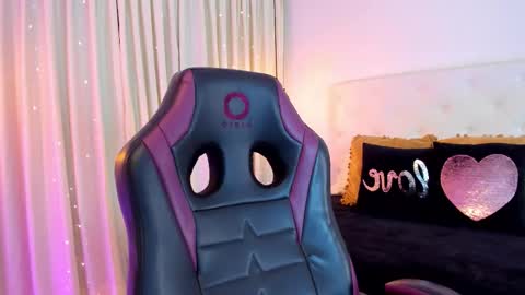              online show from 01/10/26, 03:58